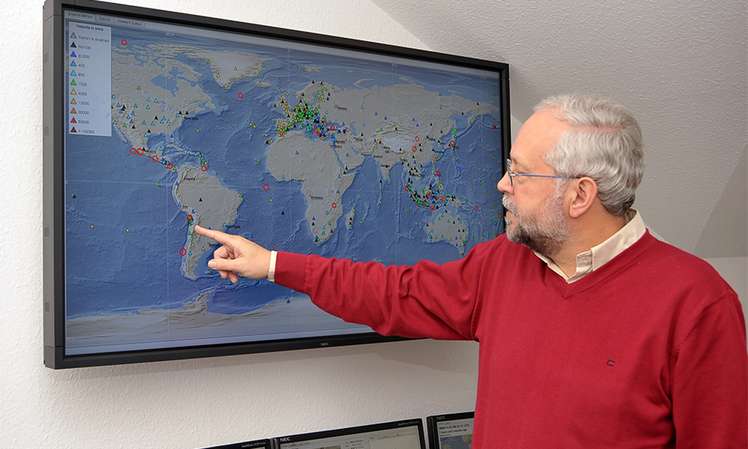 GEOFON Weltkarte. Foto zeigt die Erdbebensituation im November 2009.