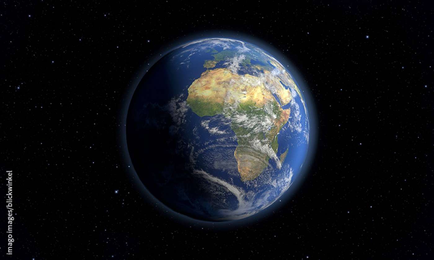 Weltkugel im Halbschatten