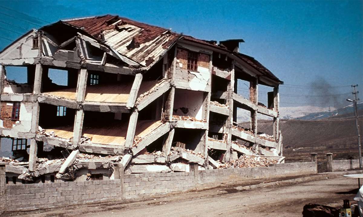 Erdbebensichere Bauwerke Eskp